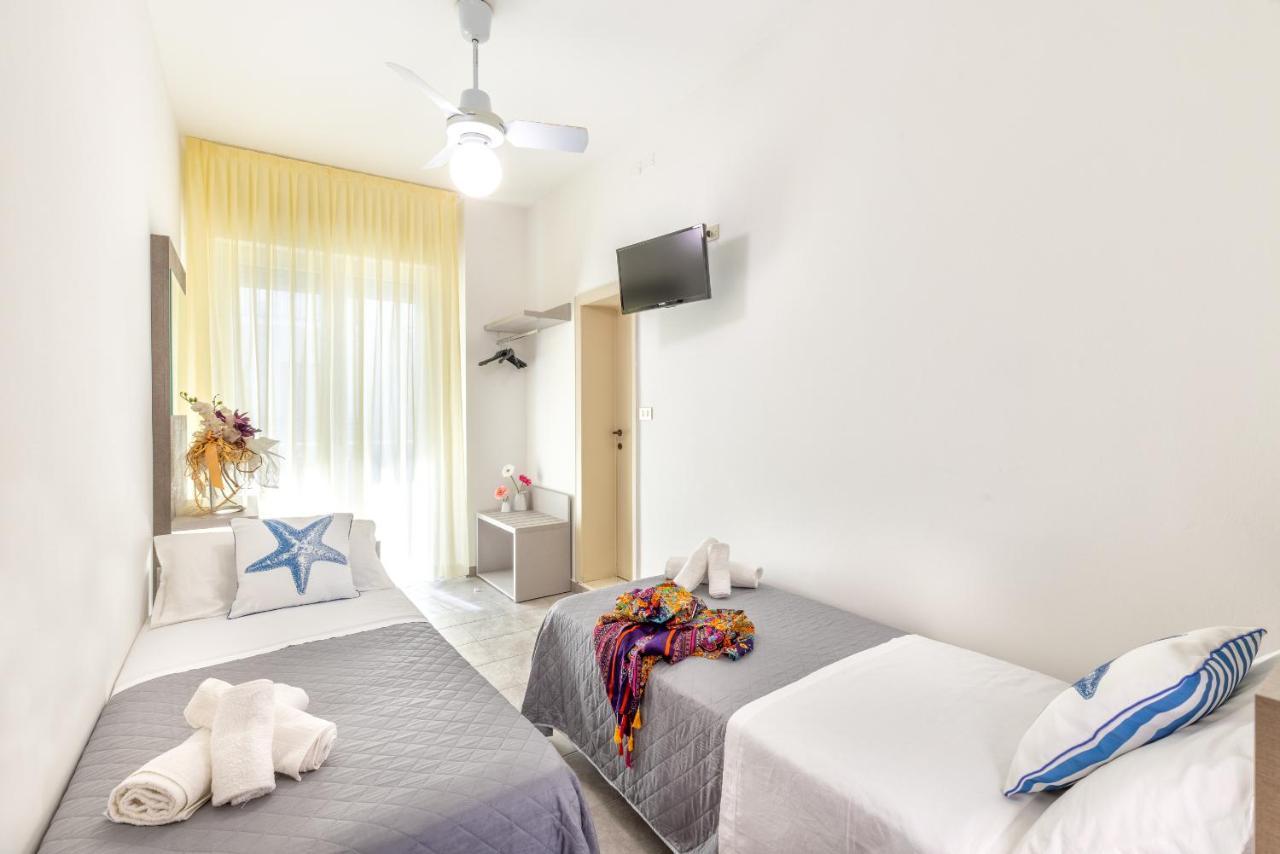 Hotel Condor-New 2024-Con Piscina Riccione Bagian luar foto