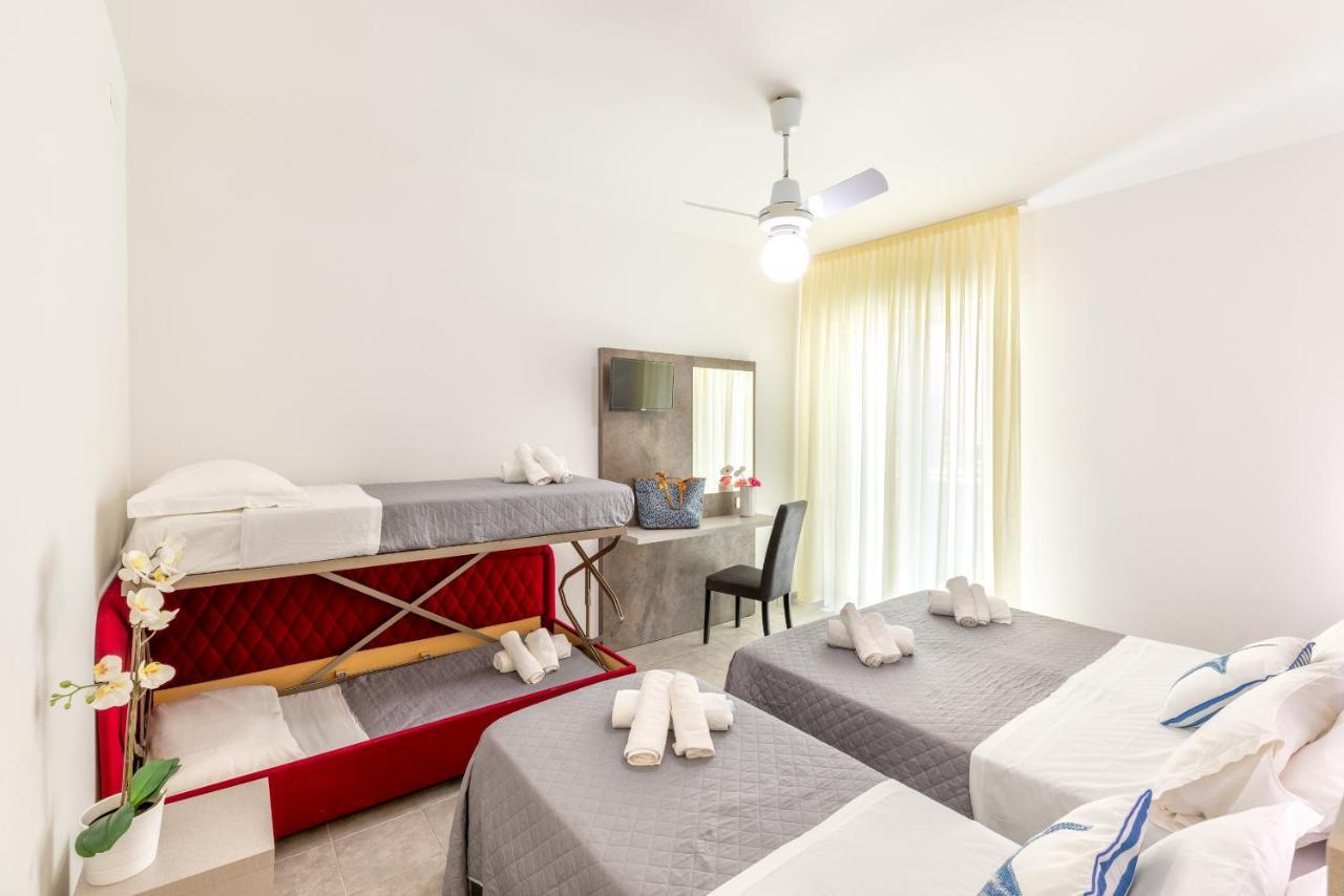 Hotel Condor-New 2024-Con Piscina Riccione Bagian luar foto
