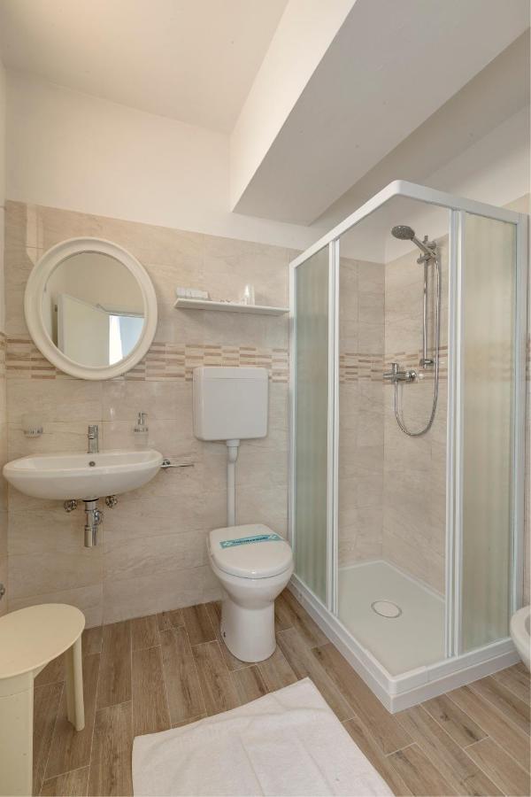 Hotel Condor-New 2024-Con Piscina Riccione Bagian luar foto