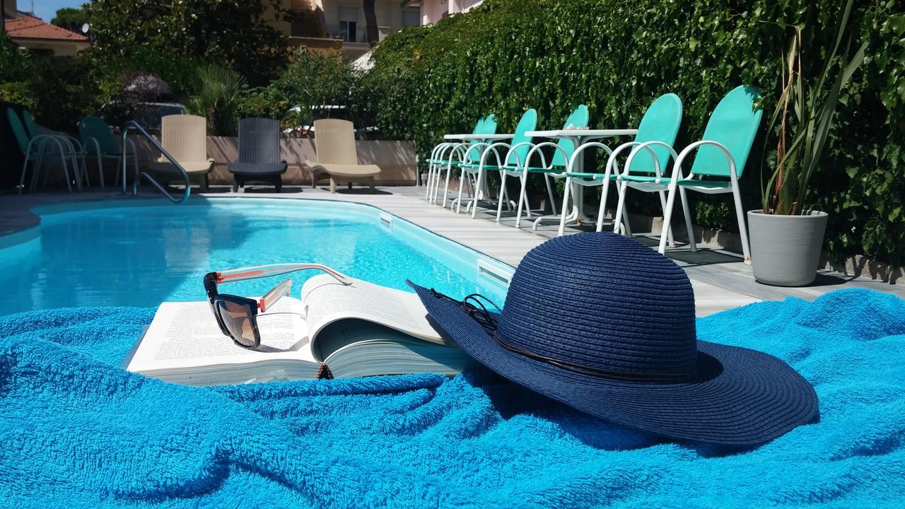 Hotel Condor-New 2024-Con Piscina Riccione Bagian luar foto